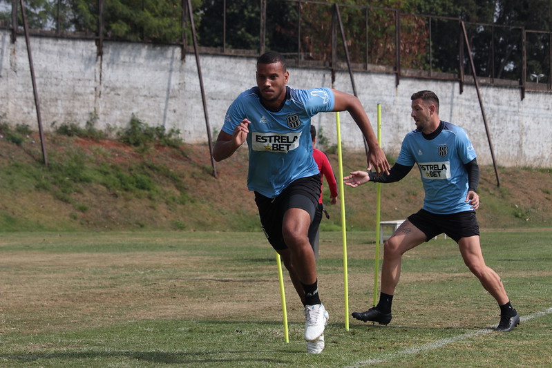 Ponte Preta: Pintado perde dois jogadores para enfrentar o Sampaio