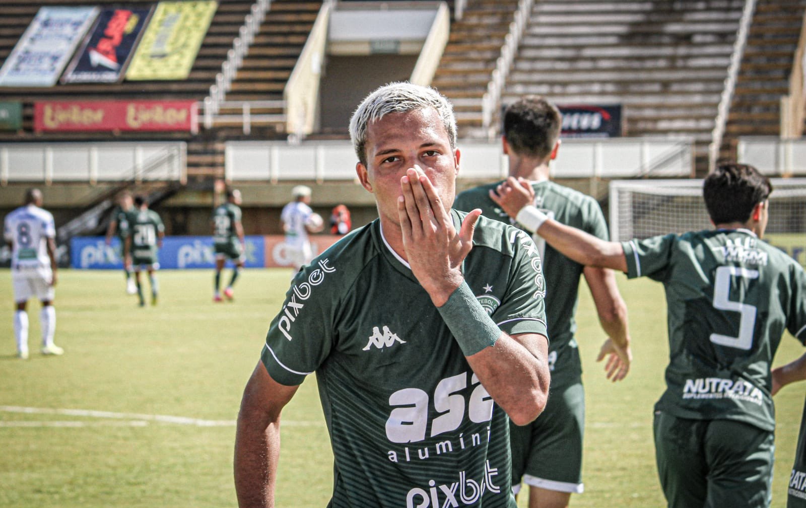 Guarani: diretoria vende atacante para clube do Catar e mantém percentual