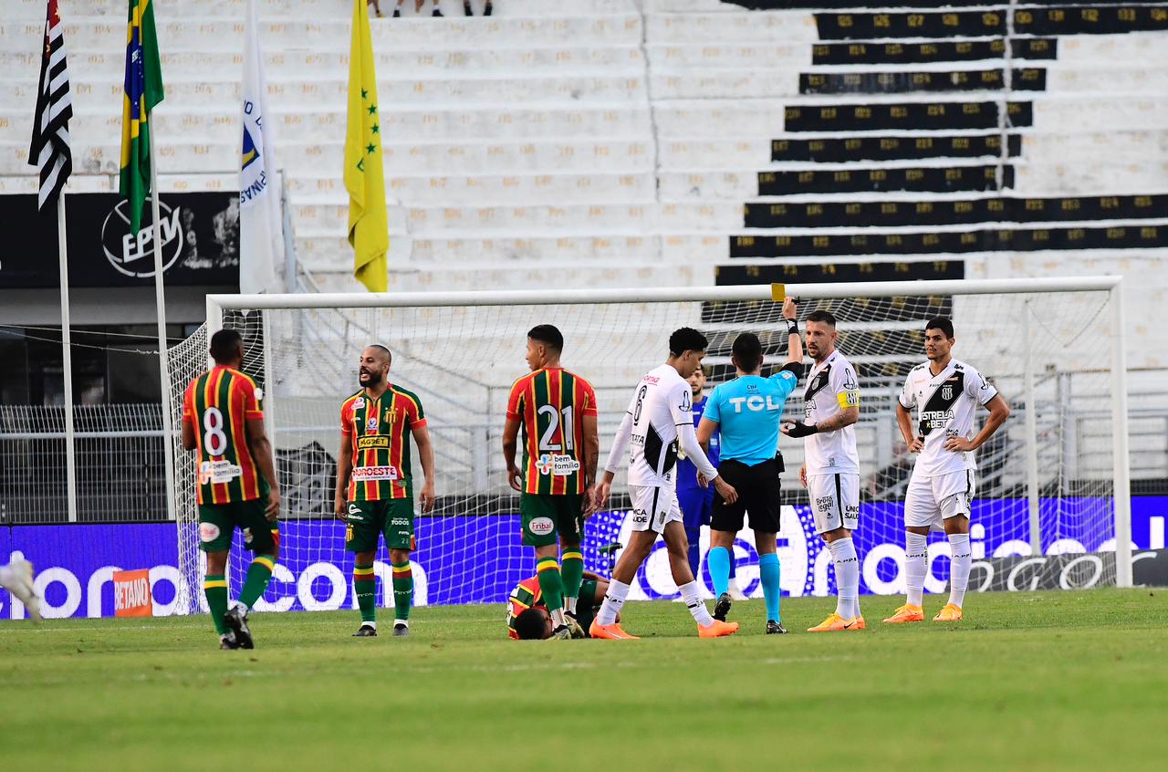 Ponte Preta 0x0 Sampaio Corrêa: Macaca luta, mas fica no empate em casa