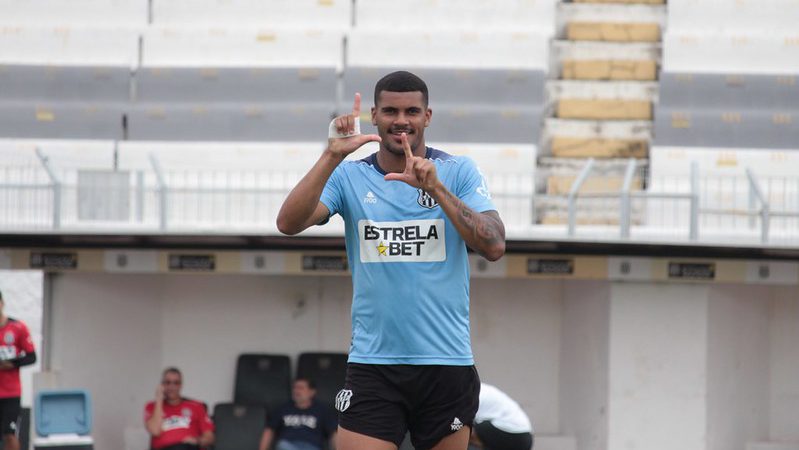 Ponte Preta: com dores no joelho, Jeh segue sem treinar; Renato inicia transição