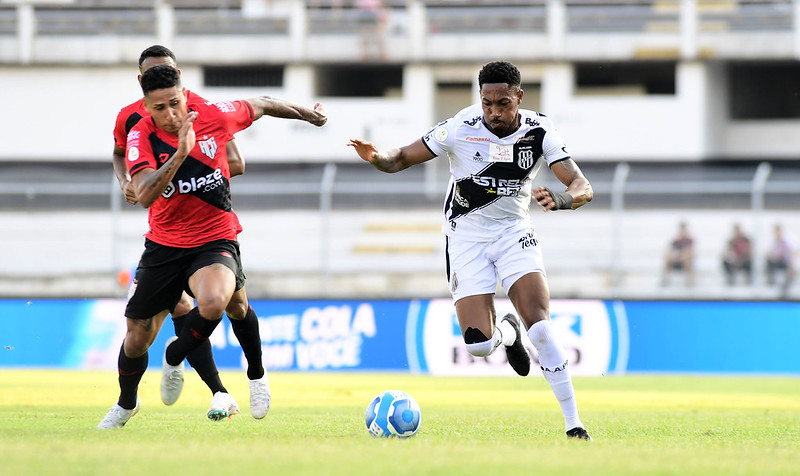 Ponte Preta: Pablo Dyego pede seriedade e diz que elenco tem “40 dias para mudar o rumo da temporada”