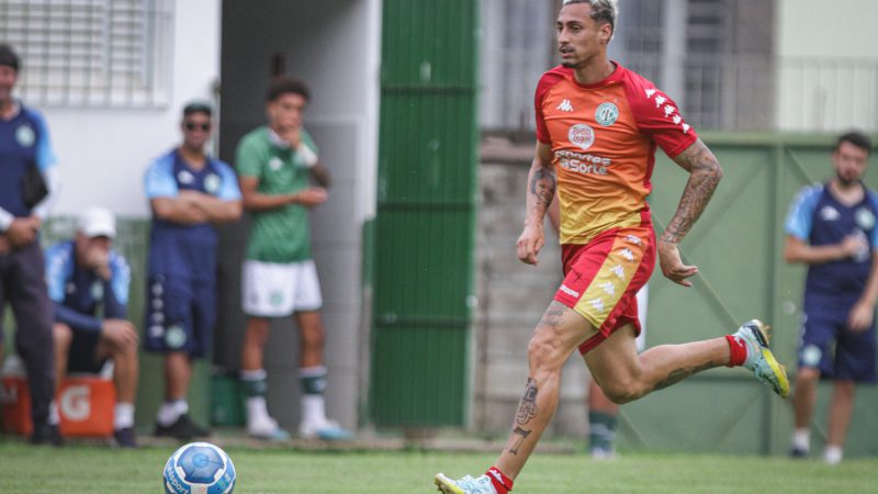 Guarani: Derek pede “foco no Vitória” e vê Bugre para novo confronto direto