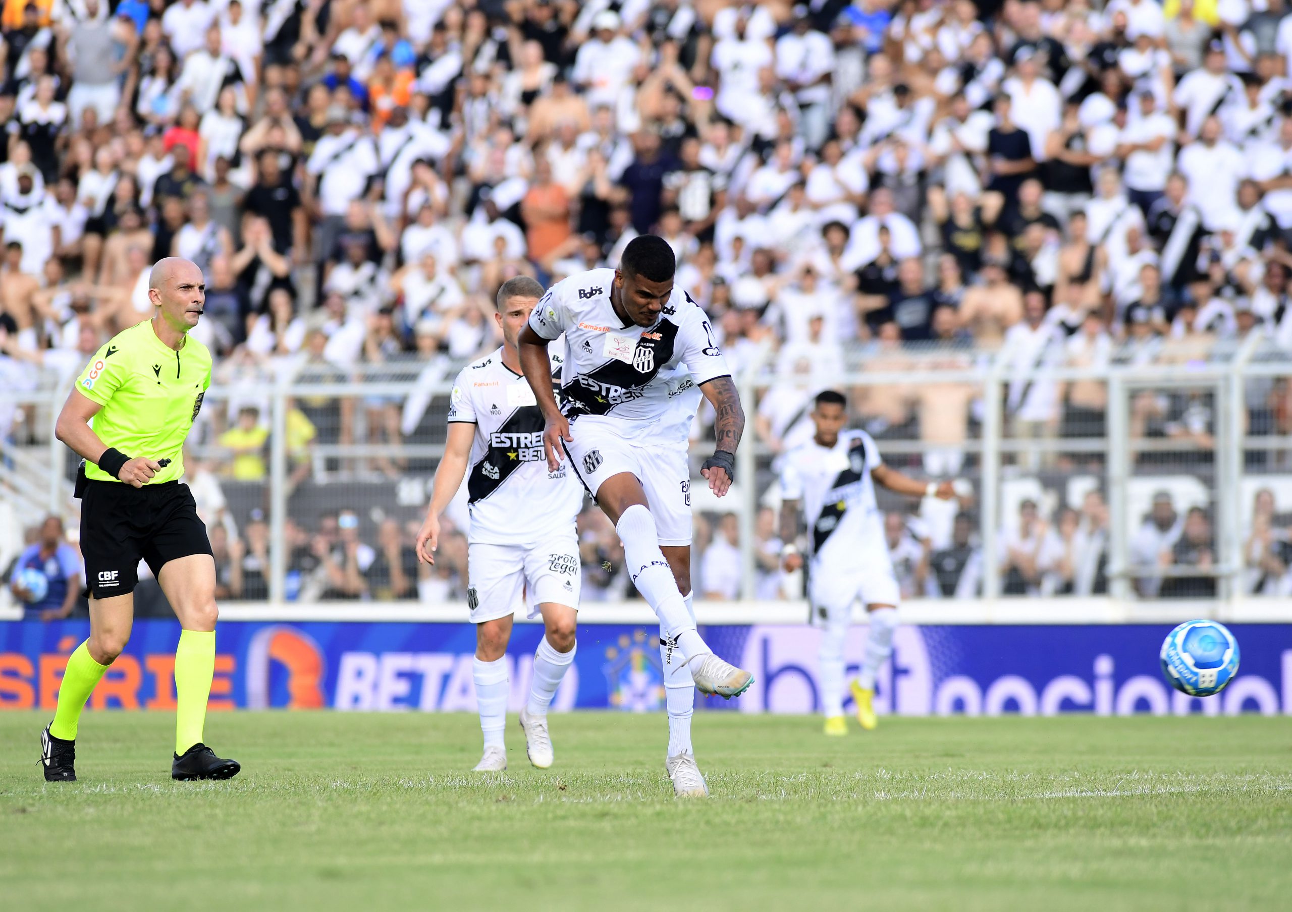 Ponte Preta: Brigatti perde trio por suspensão para enfrentar o Ituano