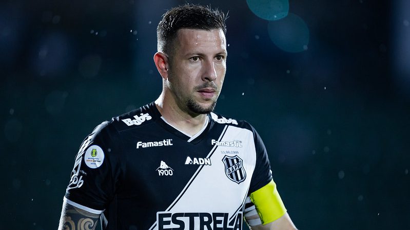 Ponte Preta: Fábio Sanches volta a treinar com bola e reforça Macaca na reta final