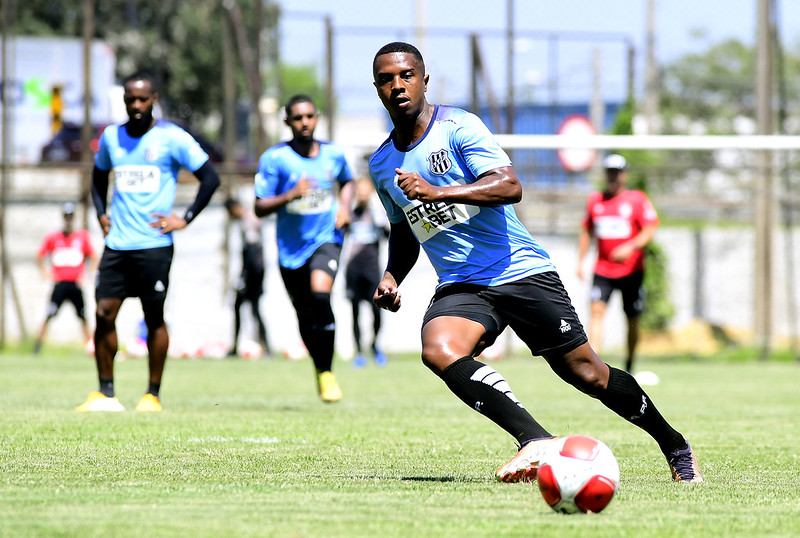 Ponte Preta: Iago Dias lembra “sina” como adversário e quer mudar sorte no Moisés Lucarelli