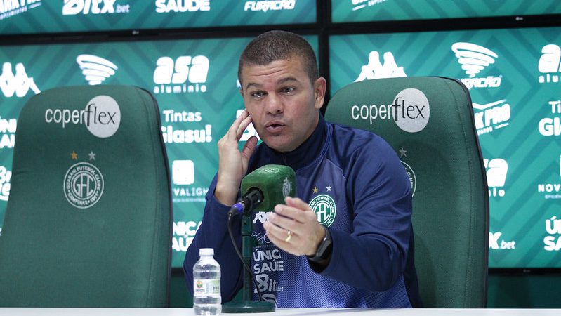 Guarani: sem vencer há 10 jogos, Louzer diz que “pressão faz parte do futebol” e foca em recuperação