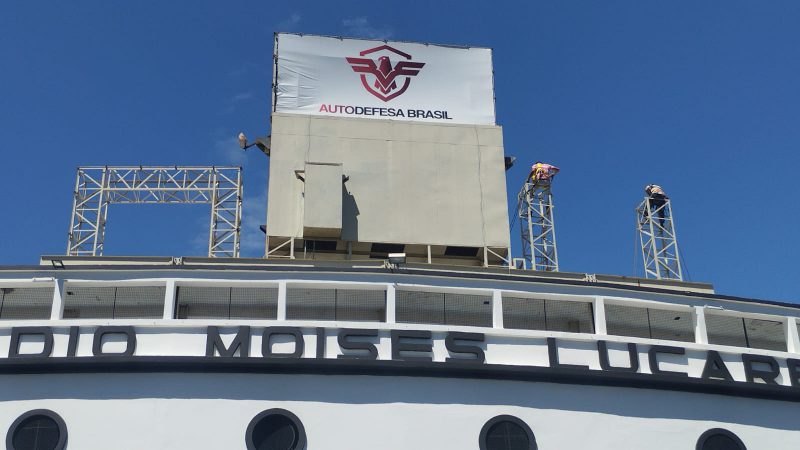 Ponte Preta: após pintura no estádio, diretoria inicia troca do placar eletrônico