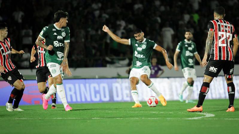 Guarani: após sete meses de espera, Lucas Adell recebe chance e ganha elogios da comissão técnica