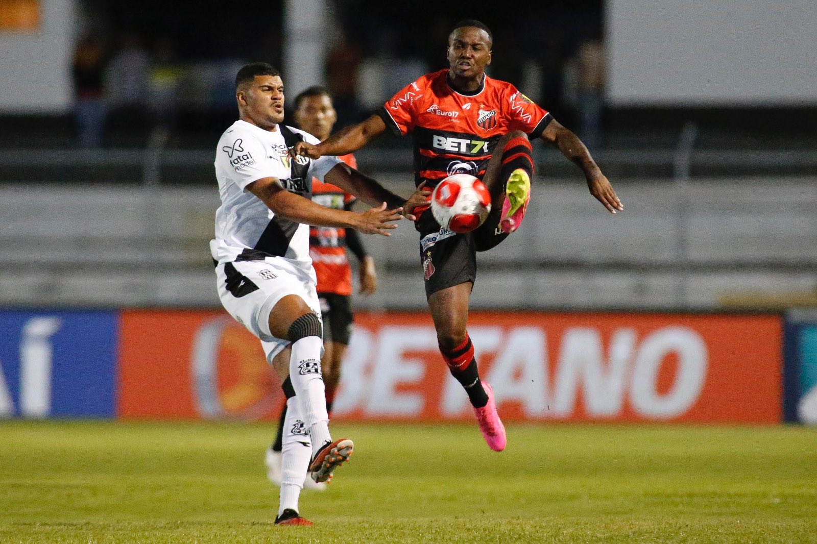 Ponte Preta 1×1 Ituano: Iago Dias faz golaço, mas Macaca fica no empate