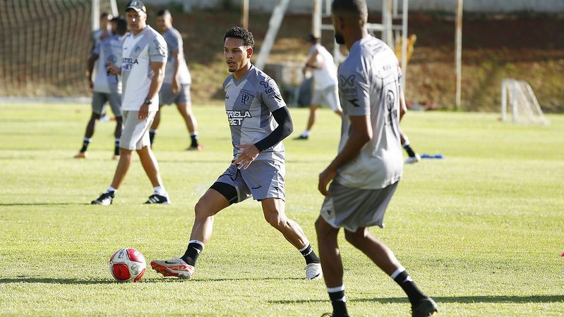 Ponte Preta: Igor Inocêncio pede regularidade para brigar pelo acesso na Bezona