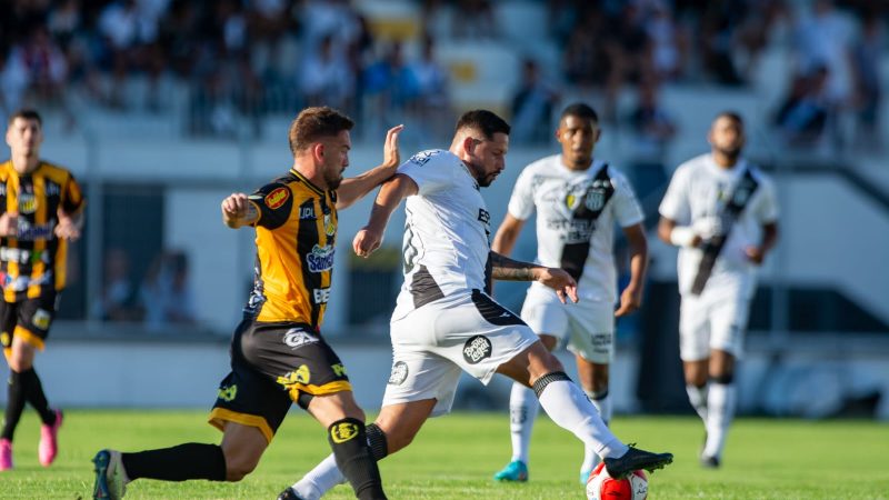 Ponte Preta: retrospecto contra o Novorizontino é desafio para Nelsinho contra filho Eduardo