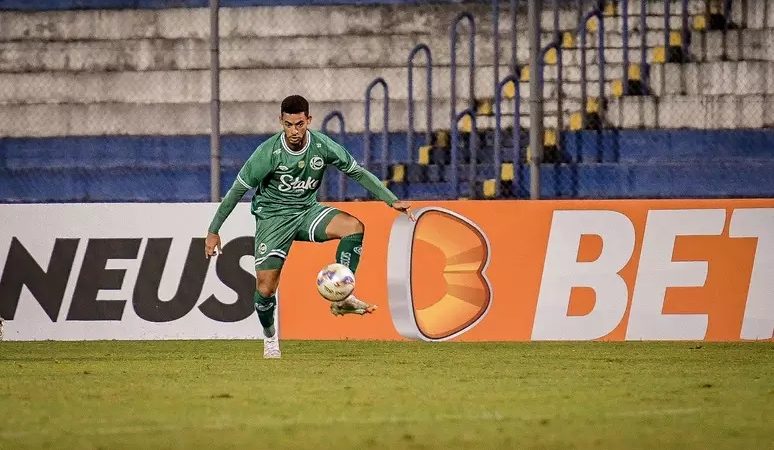 Guarani: em busca de lateral, diretoria faz sondagem por lateral do Juventude