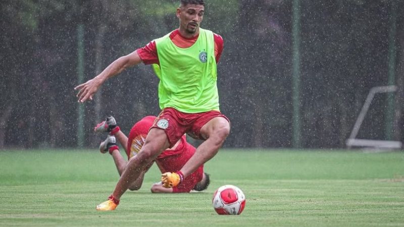 Guarani: Chay e Adell viram desfalque contra o Paysandu; dupla volta