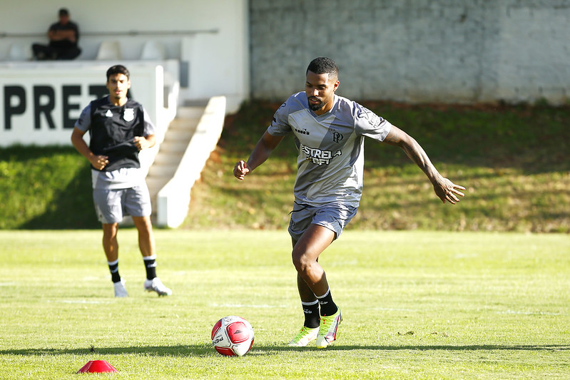 Ponte Preta: médicos estão otimistas em volta rápida de Gabriel Novaes