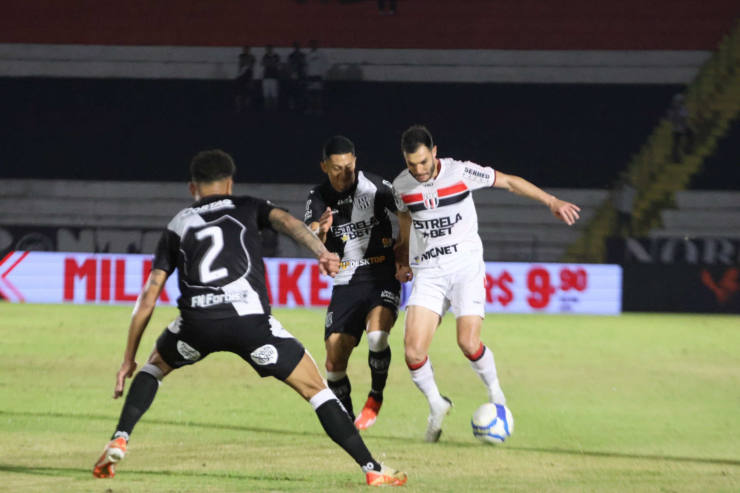 Botafogo 2×0 Ponte Preta: derrota em Ribeirão Preto mantém jejum como visitante