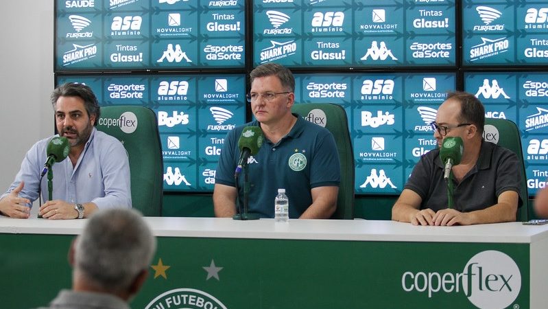 Guarani: com cautela, diretoria amplia radar para acertar no técnico