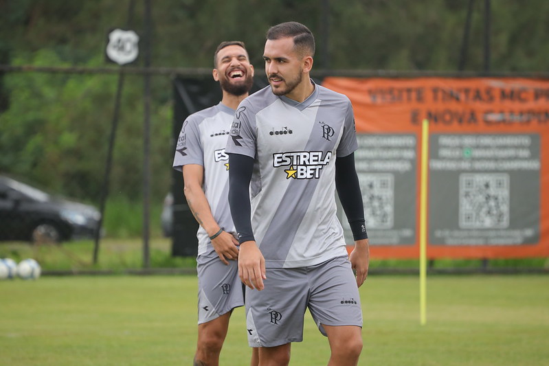 Ponte Preta: Luís Haquin é a principal novidade na lista de relacionados; preparação segue em Itu