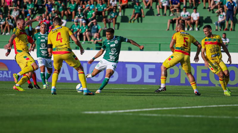 Guarani 1×0 Brusque: Matheus Bueno decide e quebra tabu de 13 jogos na Série B