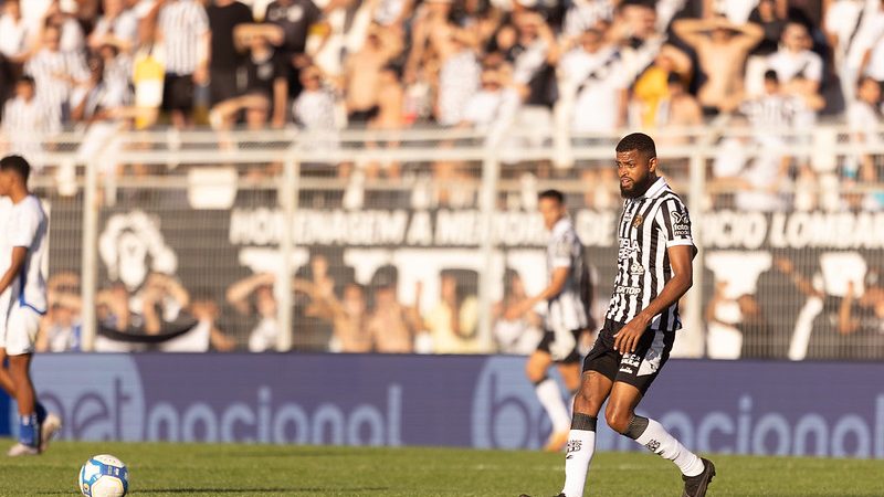 Ponte Preta: Castro emplaca como volante e agradece dicas de Nelsinho