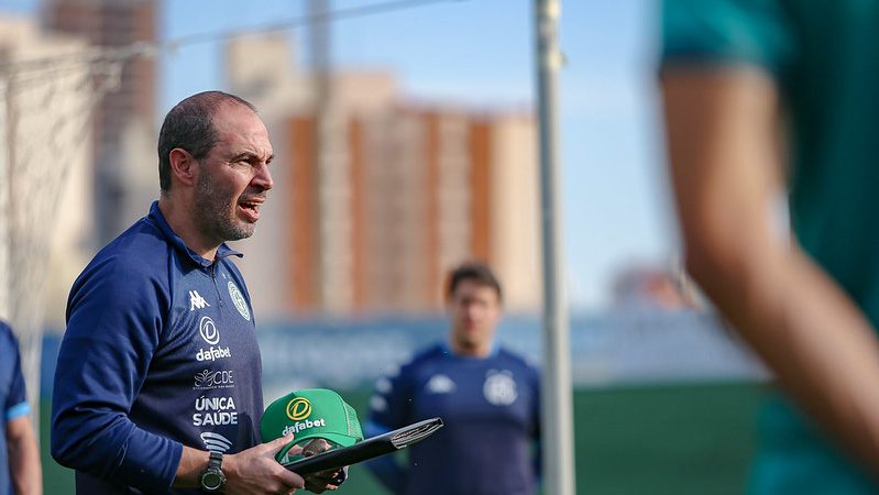 Guarani: Aal enaltece goleada e valoriza momento na Série B