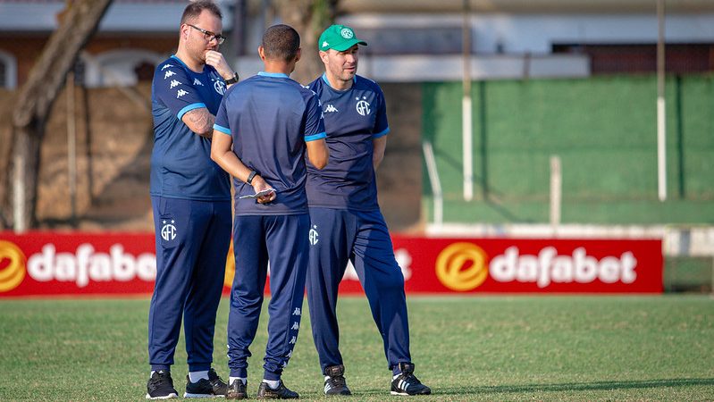 Guarani: a pedido da comissão técnica, clube retoma busca por lateral-esquerdo