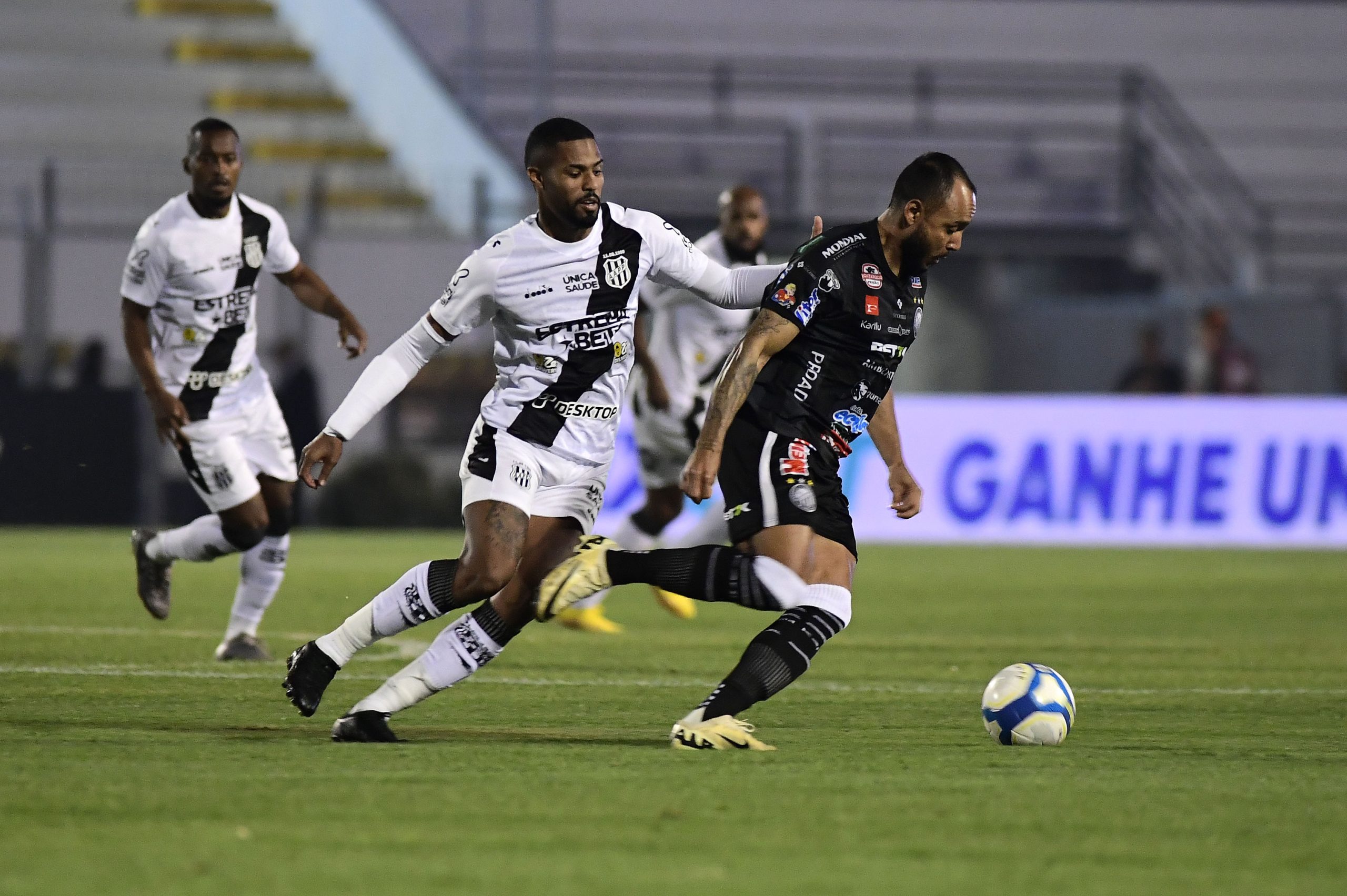 Ponte Preta 0x1 Operário-PR: apagada, Macaca perde a primeira no Majestoso com Nelsinho Baptista