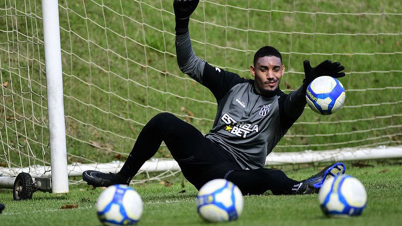 Ponte Preta: veja provável escalação para enfrentar o Paysandu