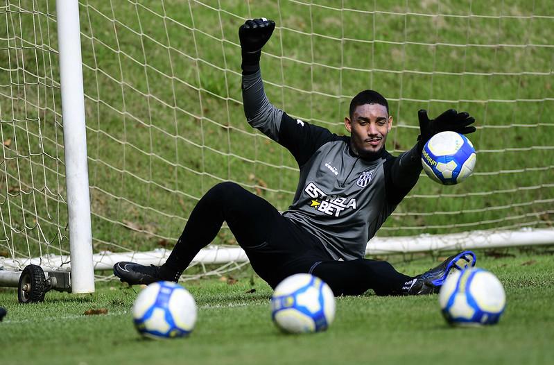 Ponte Preta: efeito suspensivo libera Pedro Rocha para jogar contra o Novorizontino