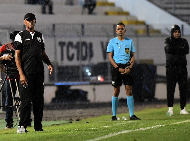 Ponte Preta: Nenê Santana vê placar mentiroso e diz que “time foi bem” em derrota