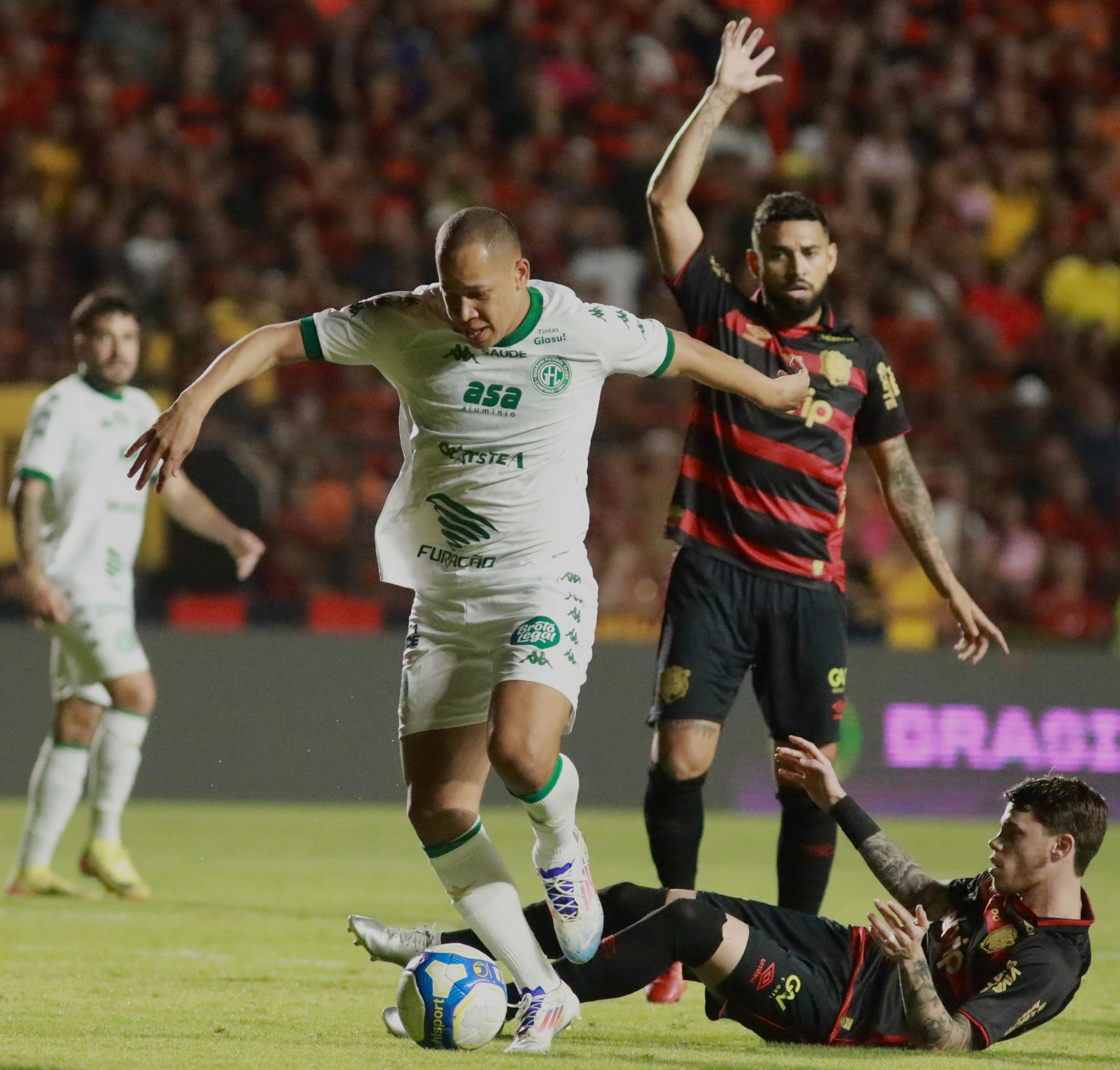 Sport 4×0 Guarani: goleada mantém Bugre na lanterna por mais uma rodada