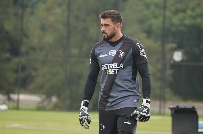 Ponte Preta: goleiro recebe sondagem e pode deixar o Moisés Lucarelli