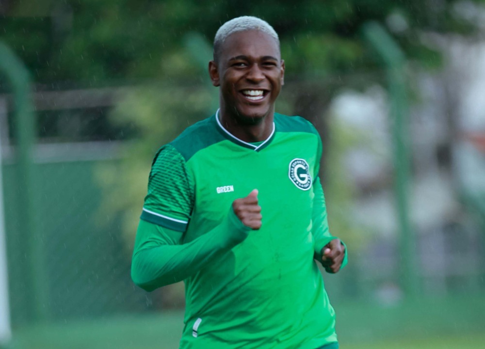 Ponte Preta: diretoria se aproxima de acordo por Jhonny Lucas, do Goiás