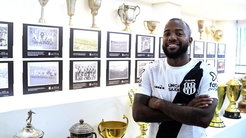 Ponte Preta: Victor Andrade rescinde para assinar com outro time da Série C