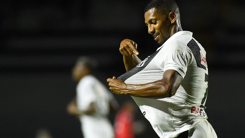 Ponte Preta: Jean Dias completa 16 jogos sem marcar e tem vaga ameaçada