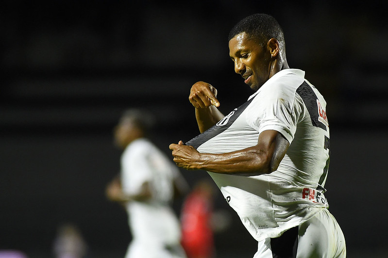 Ponte Preta: Jean Dias completa 16 jogos sem marcar e tem vaga ameaçada
