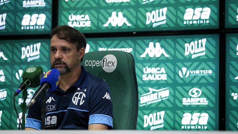 Guarani: Maurício Souza valoriza atuação em derrota para o líder