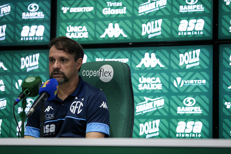 Guarani: Maurício Souza valoriza atuação em derrota para o líder