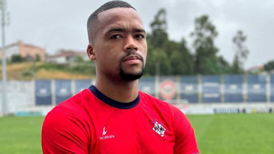 Guarani: zagueiro que estava no futebol português entra na mira da diretoria