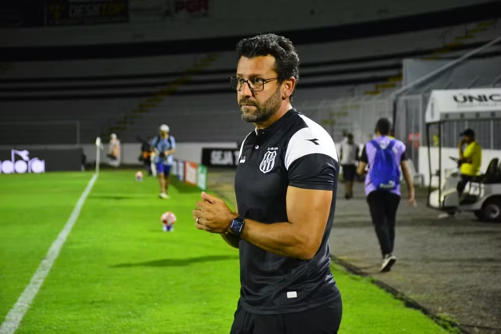 Ponte Preta: Valentim lamenta “oportunidade muito boa de vencer”