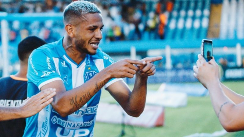 Ponte Preta: diretoria fecha com novo centroavante; saiba mais