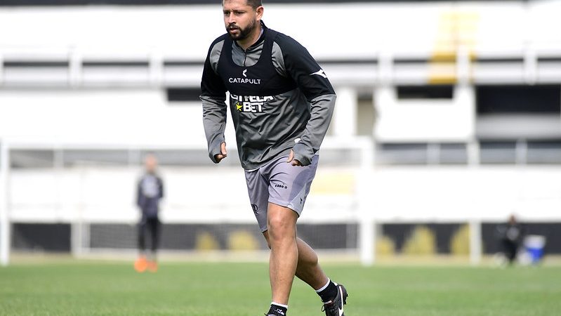 Ponte Preta: William Pottker é aprovado em exames e é integrado; Elvis volta a treinar