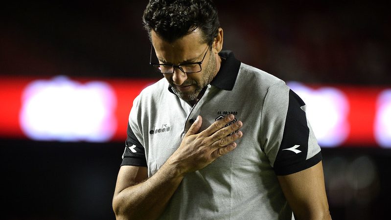 Ponte Preta: após saída, Valentim deixa recado para torcida e elenco