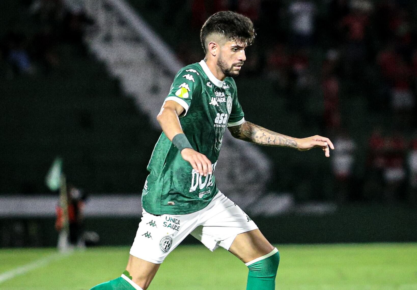 Guarani: diretoria libera Matheus Régis para acertar com o Botafogo
