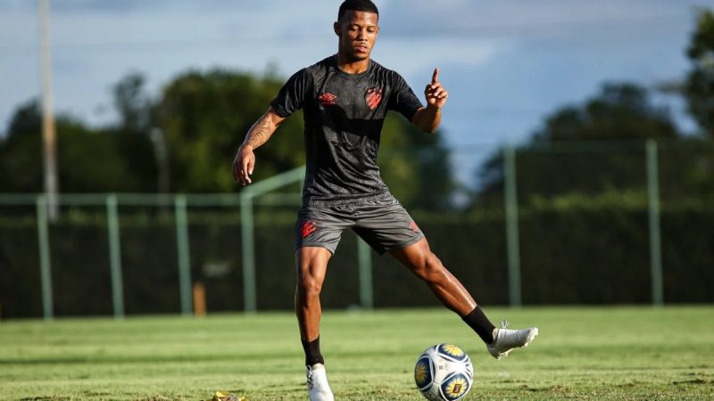 Guarani: diretoria inicia busca por reforços e sonda atacante do Oeste
