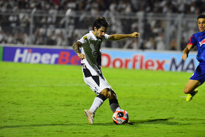 Ponte Preta: Pedro Vilhena se despede e encerra passagem no Majestoso