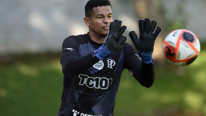 Ponte Preta: os bastidores da permanência do goleiro Diogo Silva
