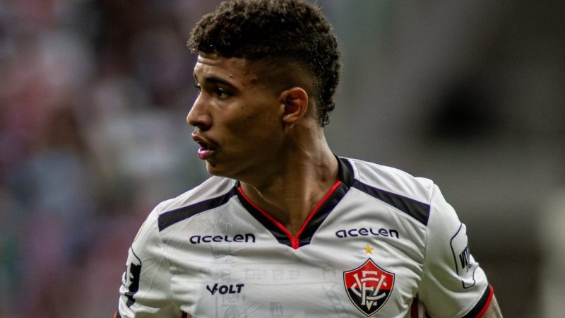 Guarani: diretoria abre negociação com meia-atacante do Vitória
