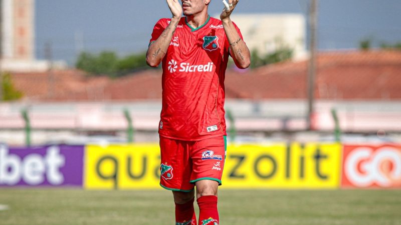 Guarani: sem acerto com o Bugre, lateral fecha com o Joinville