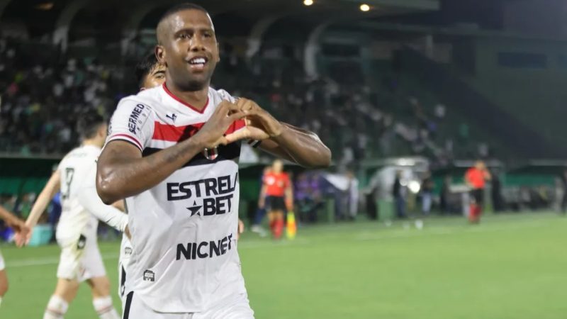 Ponte Preta: diretoria define a contratação de atacante do Botafogo