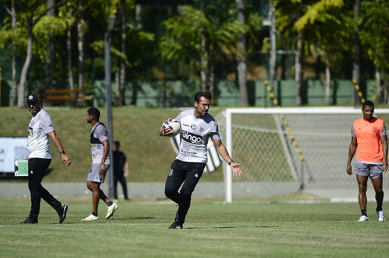 Ponte Preta: Maguinho é liberado após testes e fica à disposição contra o Ituano